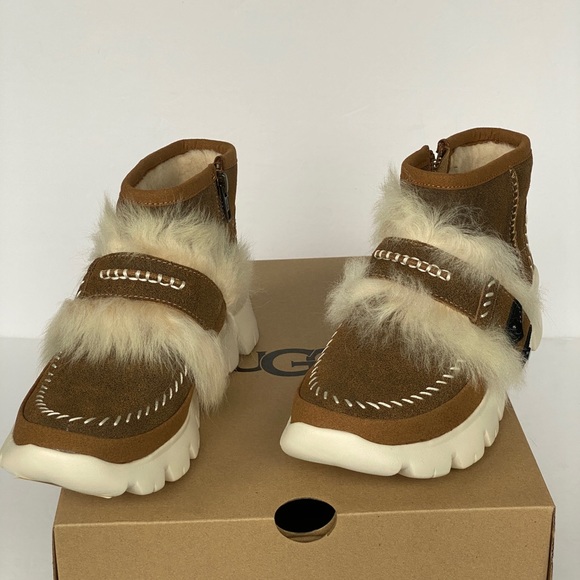 NEW UGG FLUFF Ankle Boot Tan/Brown Size 6 - Picture 11 of 14